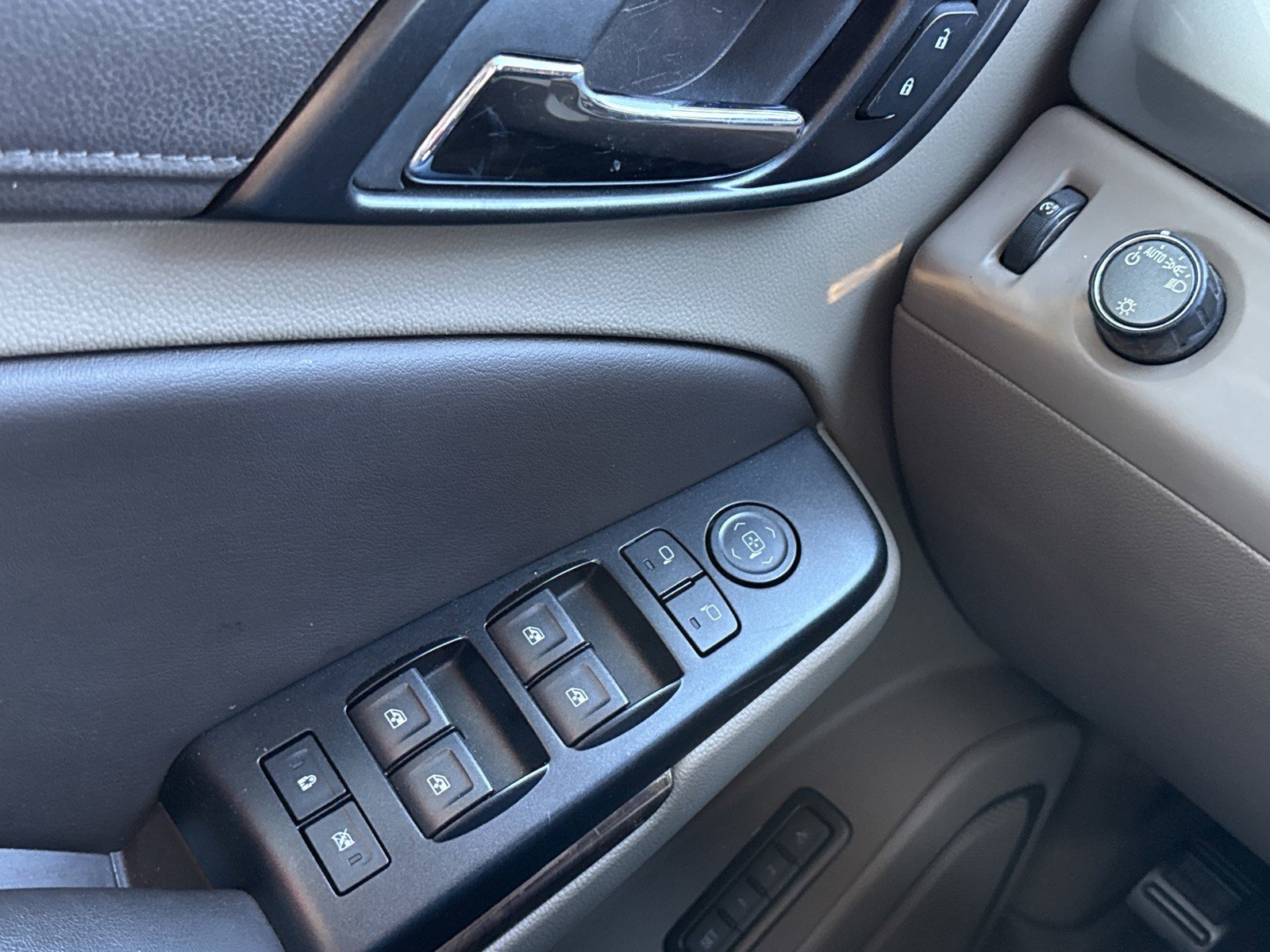 Used 2018 Chevrolet Tahoe LT w/ Max Trailering Package image 19