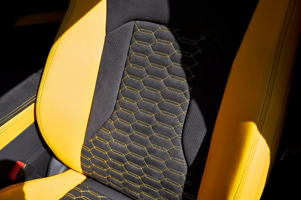 Used 2021 Lamborghini Urus AWD/4WD image 48