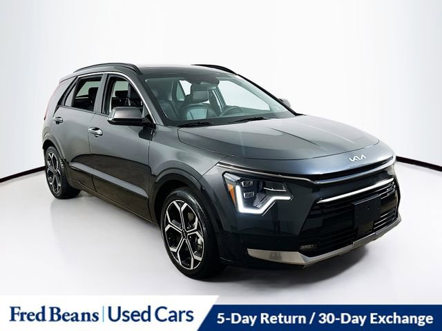 Used 2023 Kia Niro SX Touring