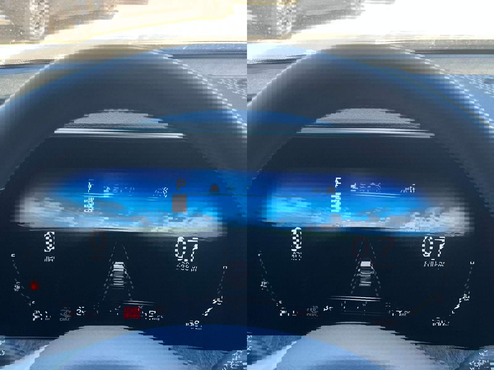 Used 2025 Kia Telluride SX w/ SX Captain's Chair Package image 35