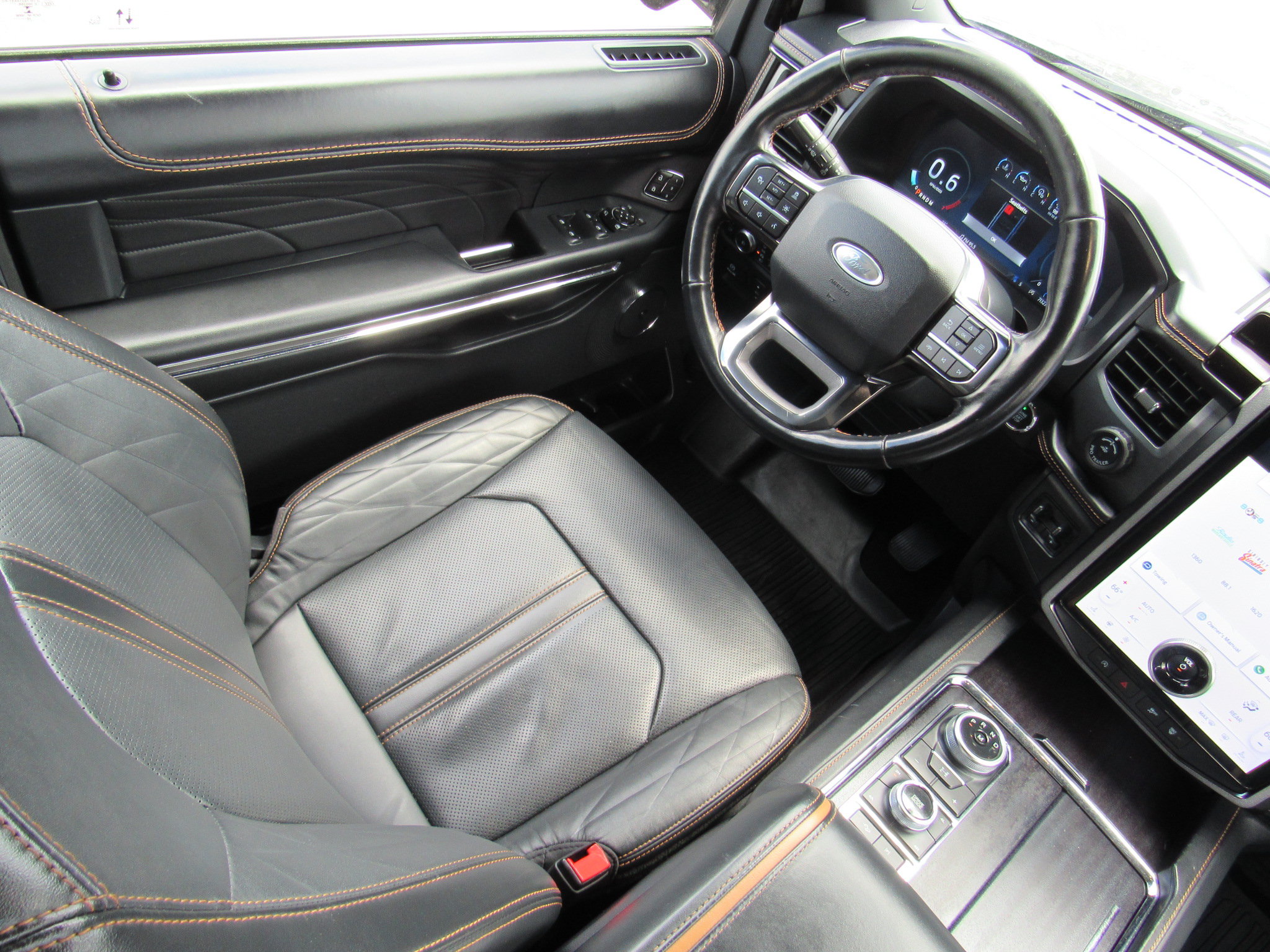 Used 2022 Ford Expedition Platinum AWD/4WD image 40