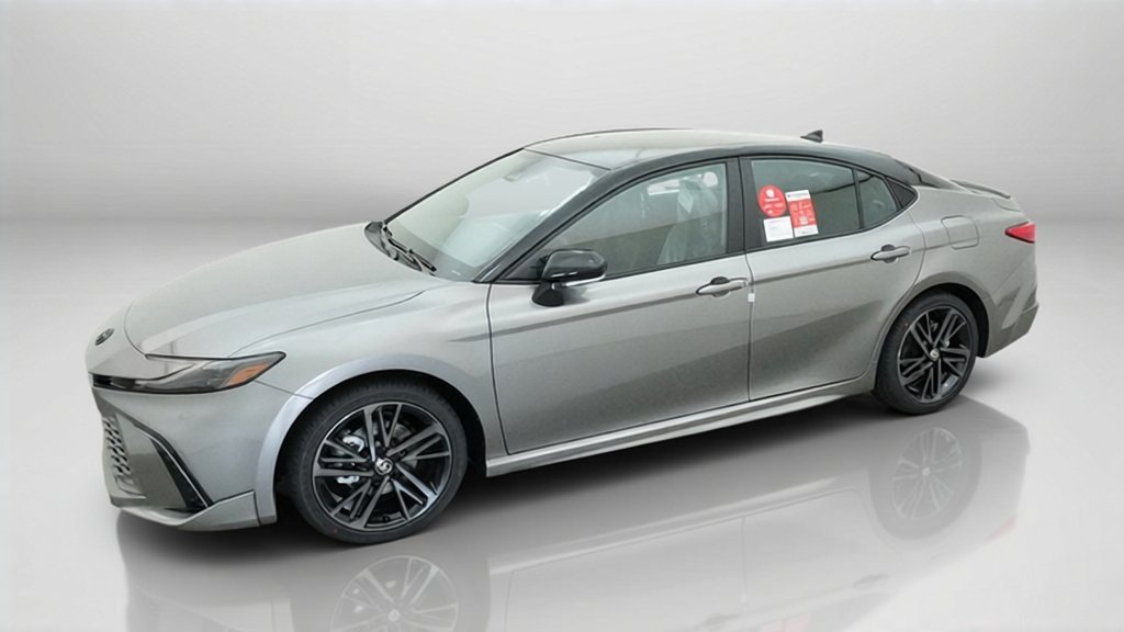 New 2027 Toyota Camry XSE FWD image 3