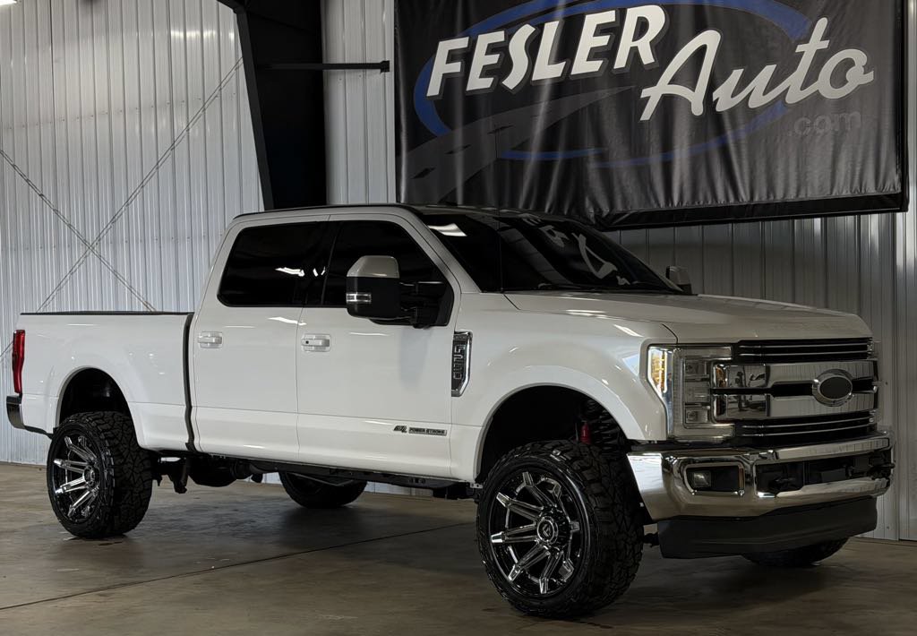 Used 2017 Ford F250 Lariat w/ Lariat Ultimate Package AWD/4WD image 17