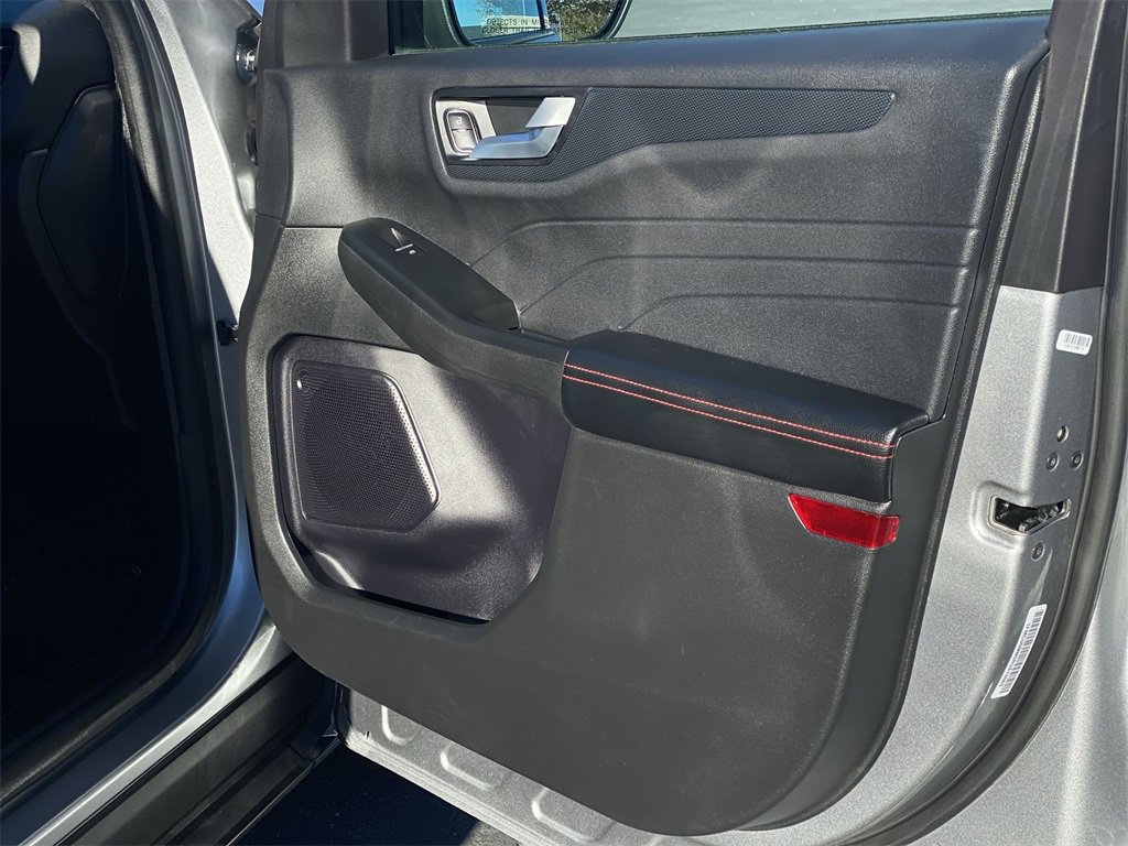 Used 2024 Ford Escape ST-Line image 39