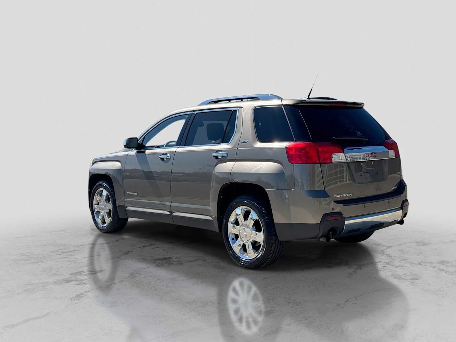 Used 2012 GMC Terrain SLT w/ Chrome and Technology Package AWD/4WD image 4