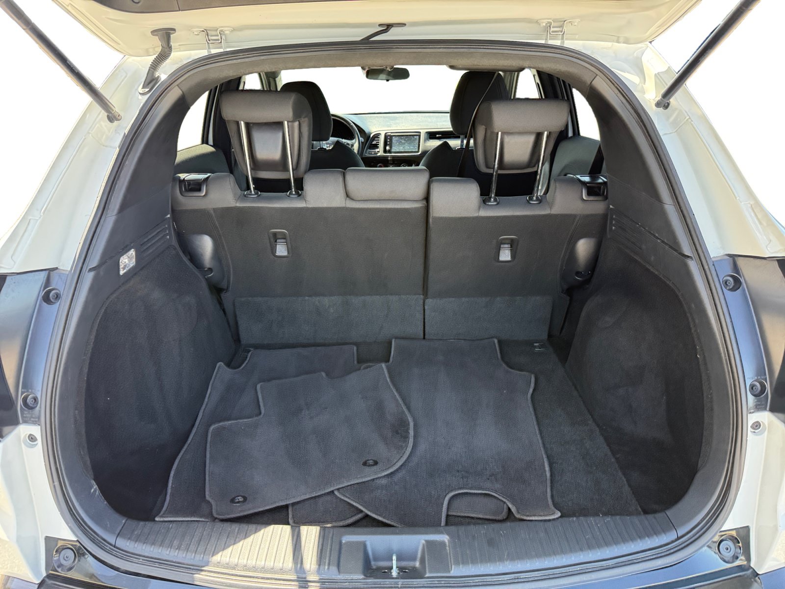 Used 2022 Honda HR-V Sport image 17