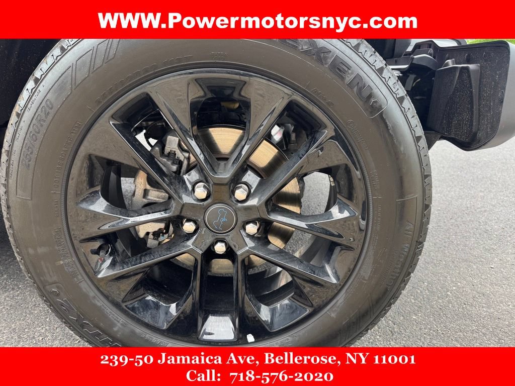 Used 2025 Jeep Wrangler Unlimited Sahara w/ Safety Group AWD/4WD image 11