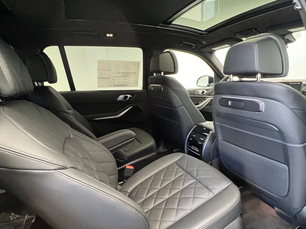 New 2026 BMW X7 xDrive40i w/ M Sport Package image 8