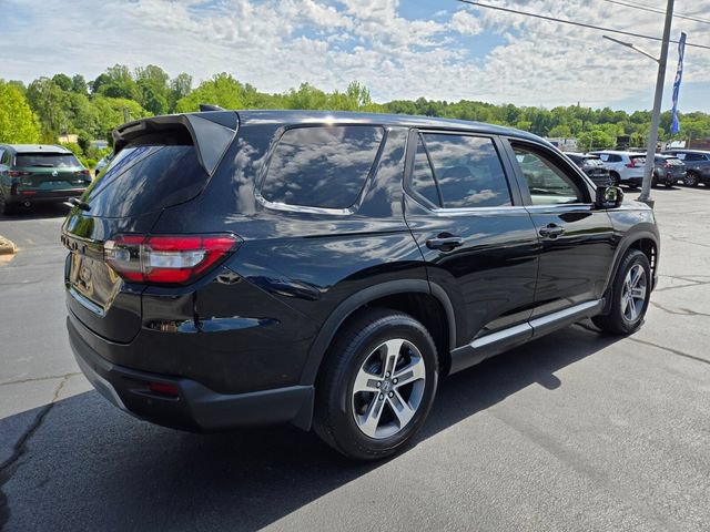 Used 2025 Honda Pilot EX-L image 8