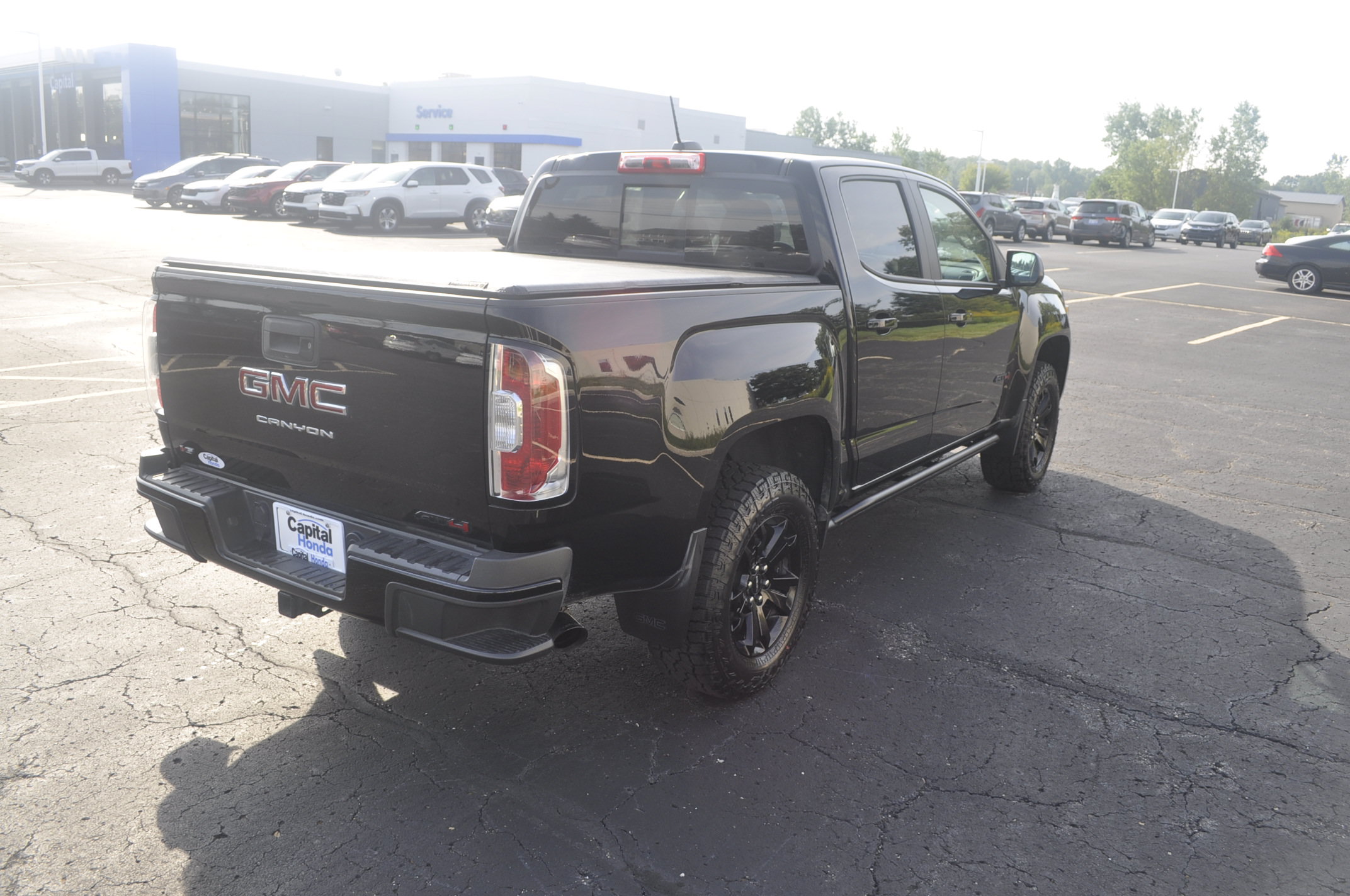 Used 2022 GMC Canyon AT4 AWD/4WD image 7