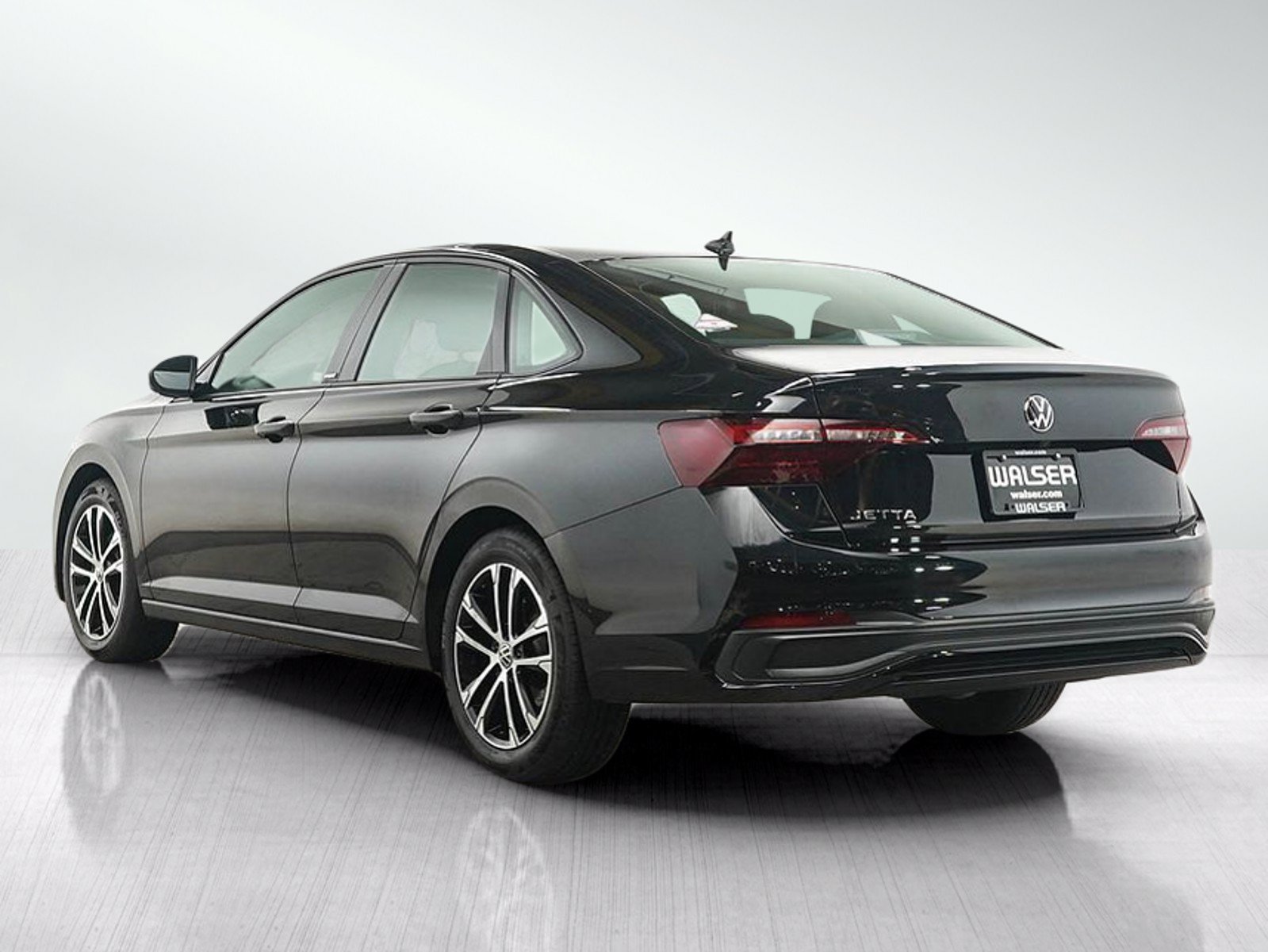 Used 2023 Volkswagen Jetta Sport FWD image 3
