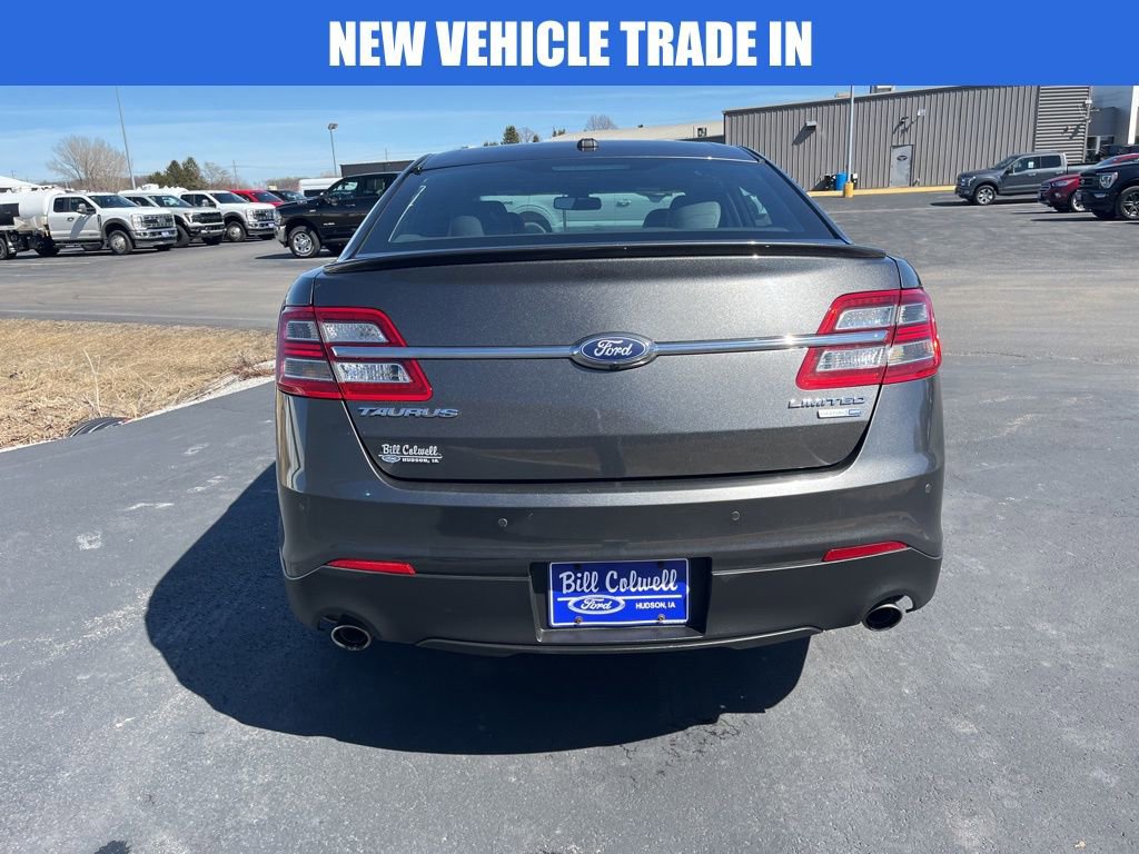 Used 2018 Ford Taurus Limited image 5