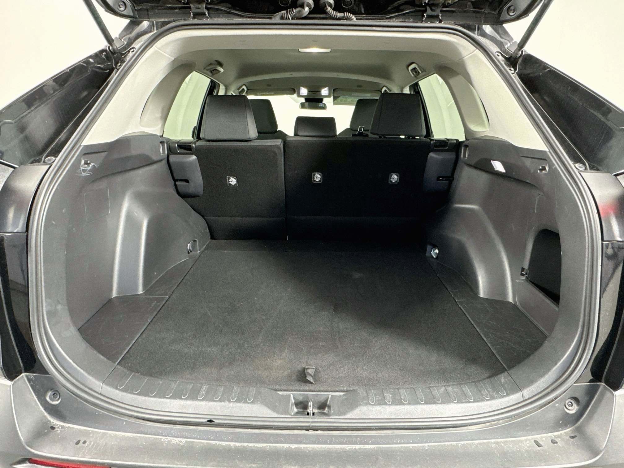 Certified 2025 Toyota RAV4 LE AWD/4WD image 25