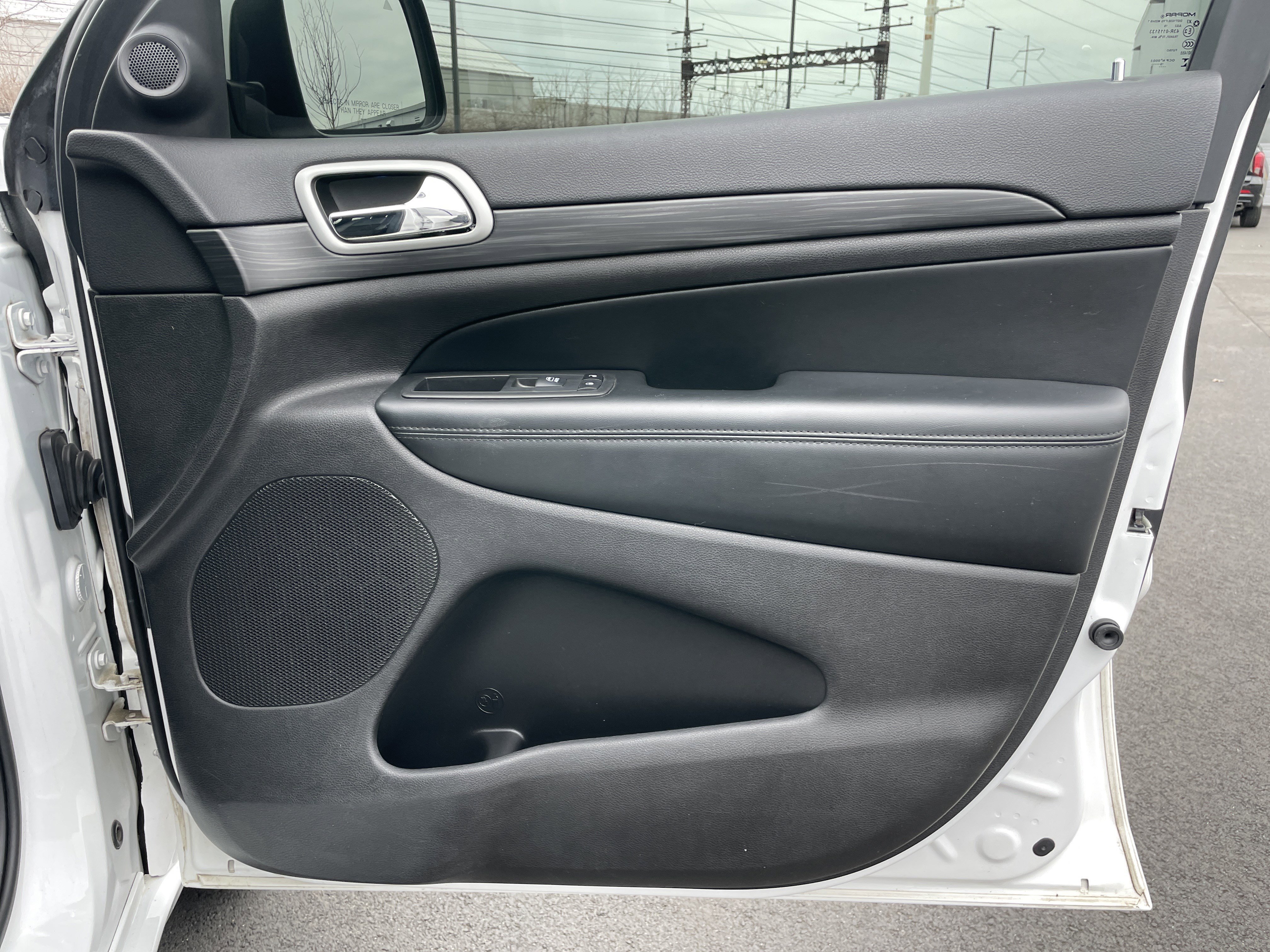 Used 2020 Jeep Grand Cherokee Altitude image 10