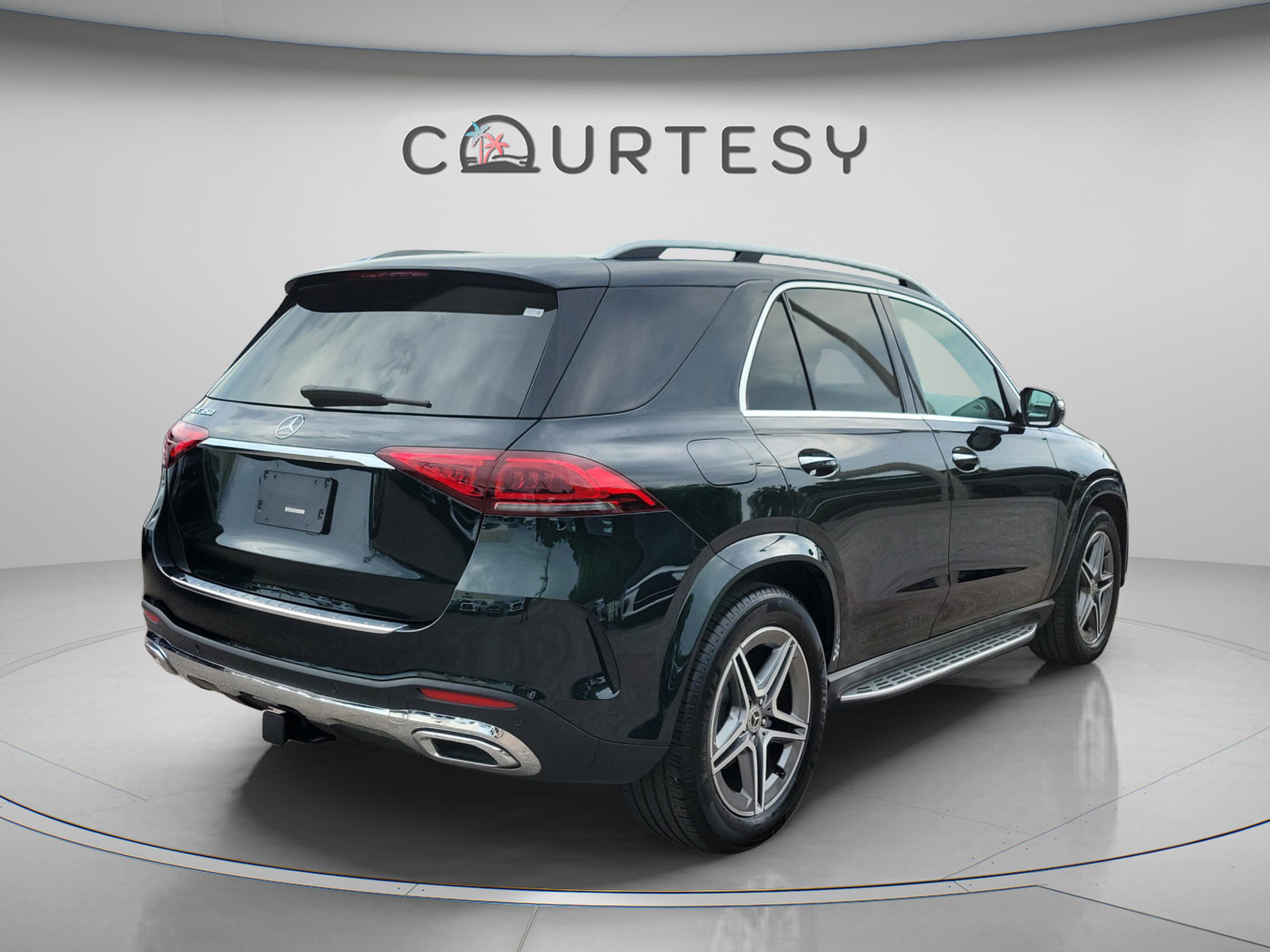 Used 2023 Mercedes-Benz GLE 350 image 3