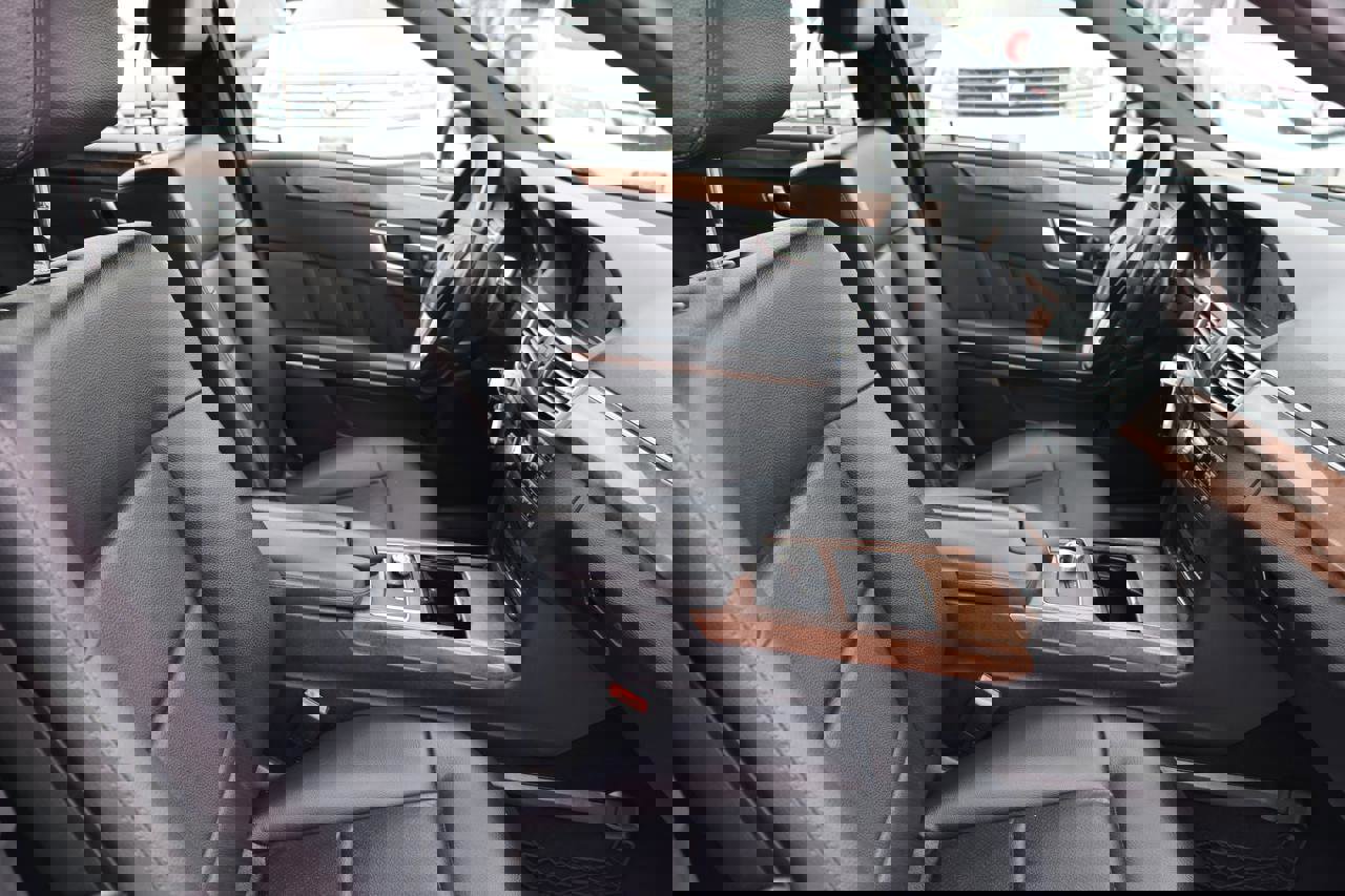 Used 2013 Mercedes-Benz E 350 Sedan image 11