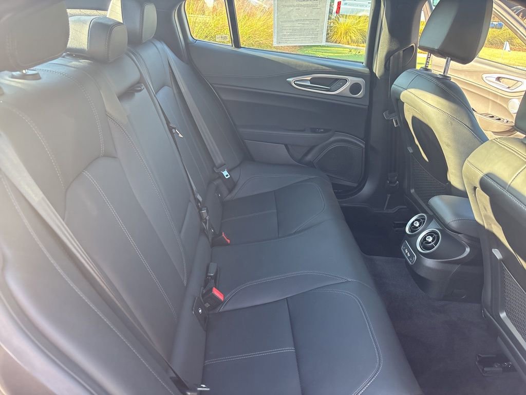 Used 2024 Alfa Romeo Giulia Ti RWD image 19