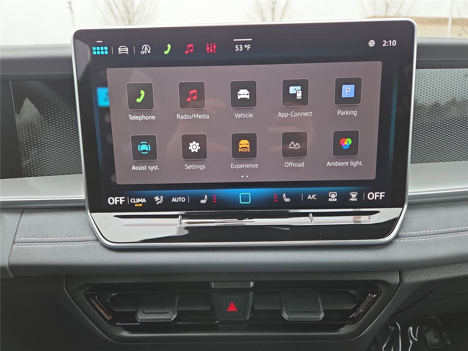 New 2026 Volkswagen Tiguan SE R-Line image 19