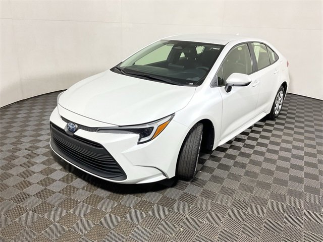 Used 2024 Toyota Corolla LE image 9