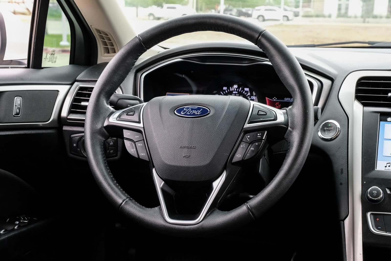 Used 2017 Ford Fusion SE w/ Equipment Group 201A FWD image 22