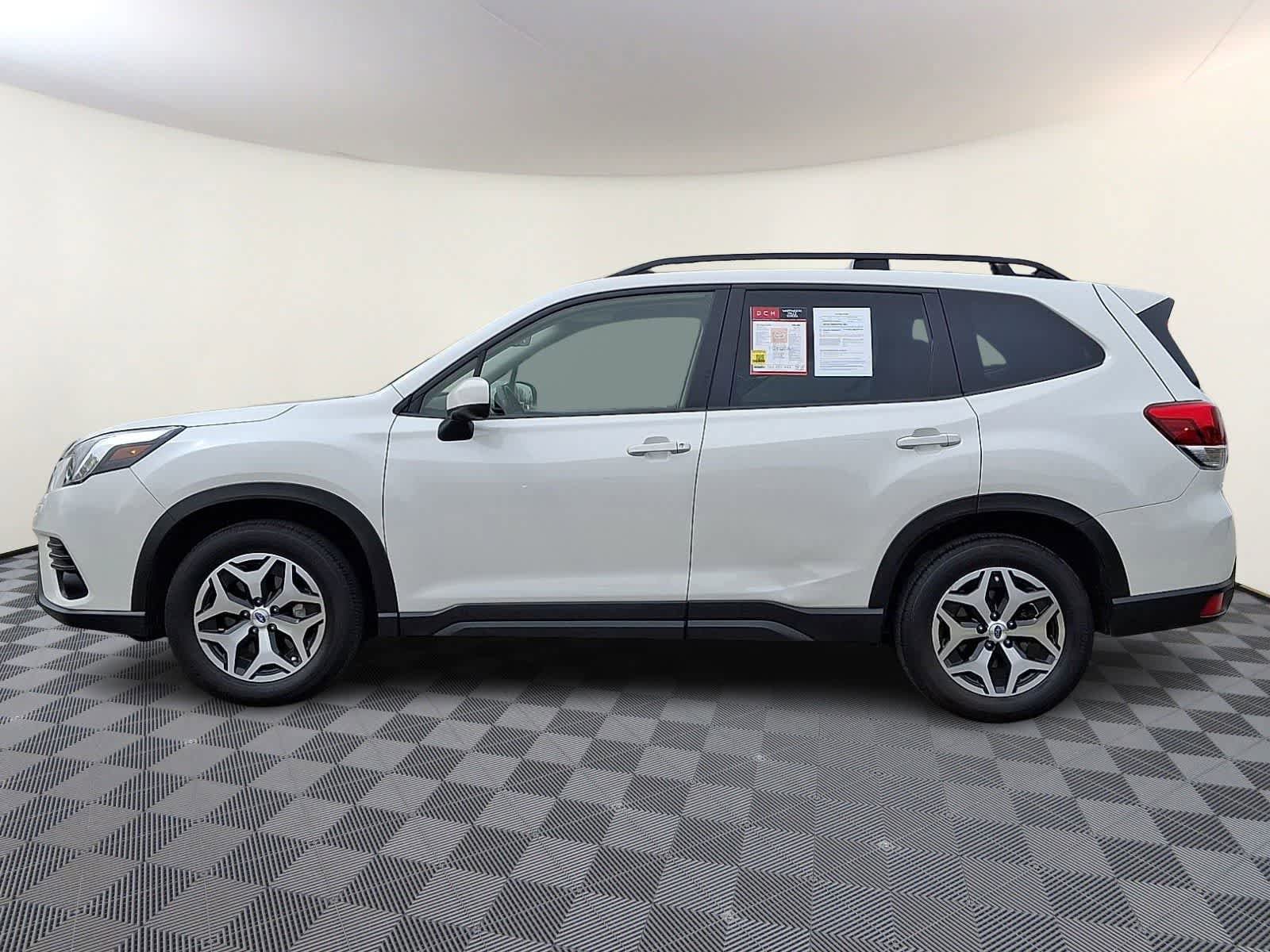 Used 2023 Subaru Forester Premium AWD/4WD image 8