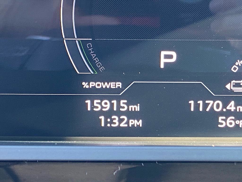 Used 2024 Audi Q8 e-tron Premium Plus w/ Premium Plus Package image 14