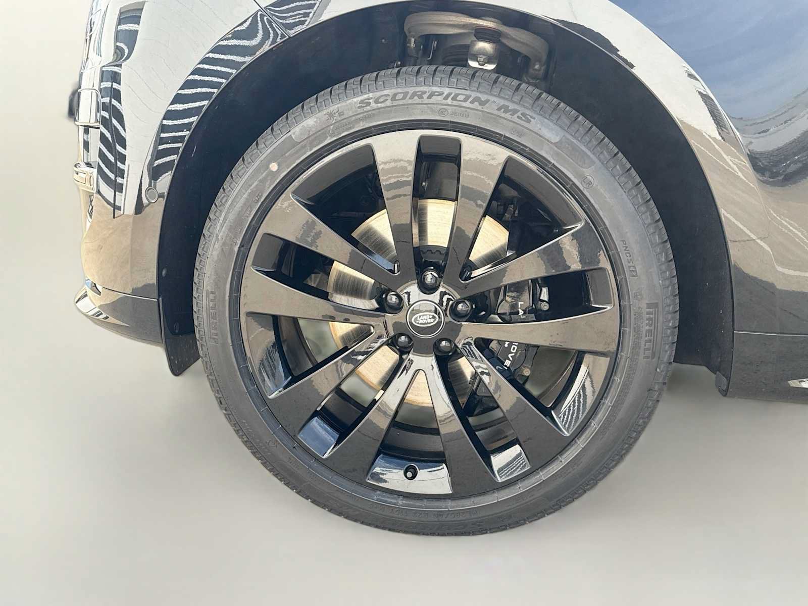 Certified 2025 Land Rover Range Rover Sport Dynamic SE AWD/4WD image 6