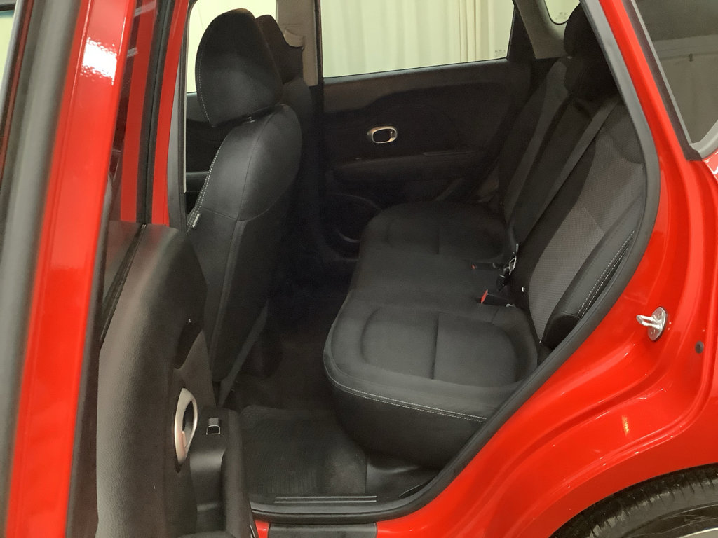 Used 2019 Kia Soul + image 23