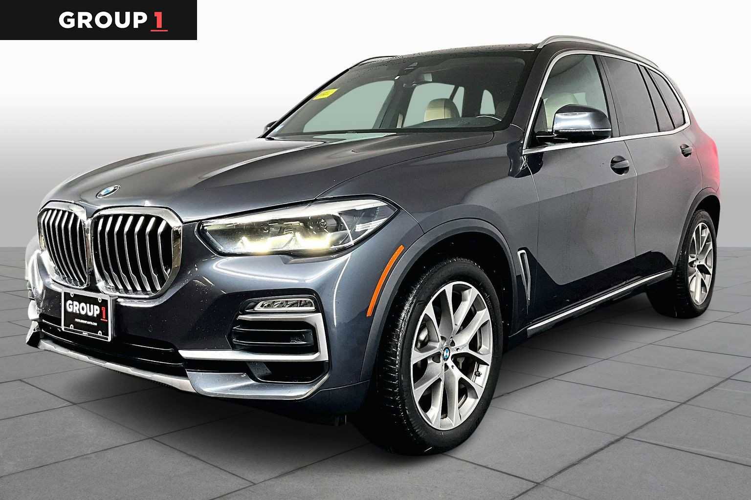 Used 2019 BMW X5 xDrive40i w/ Premium Package 2