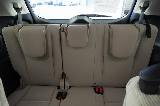 Used 2025 Subaru Ascent Premium image 24