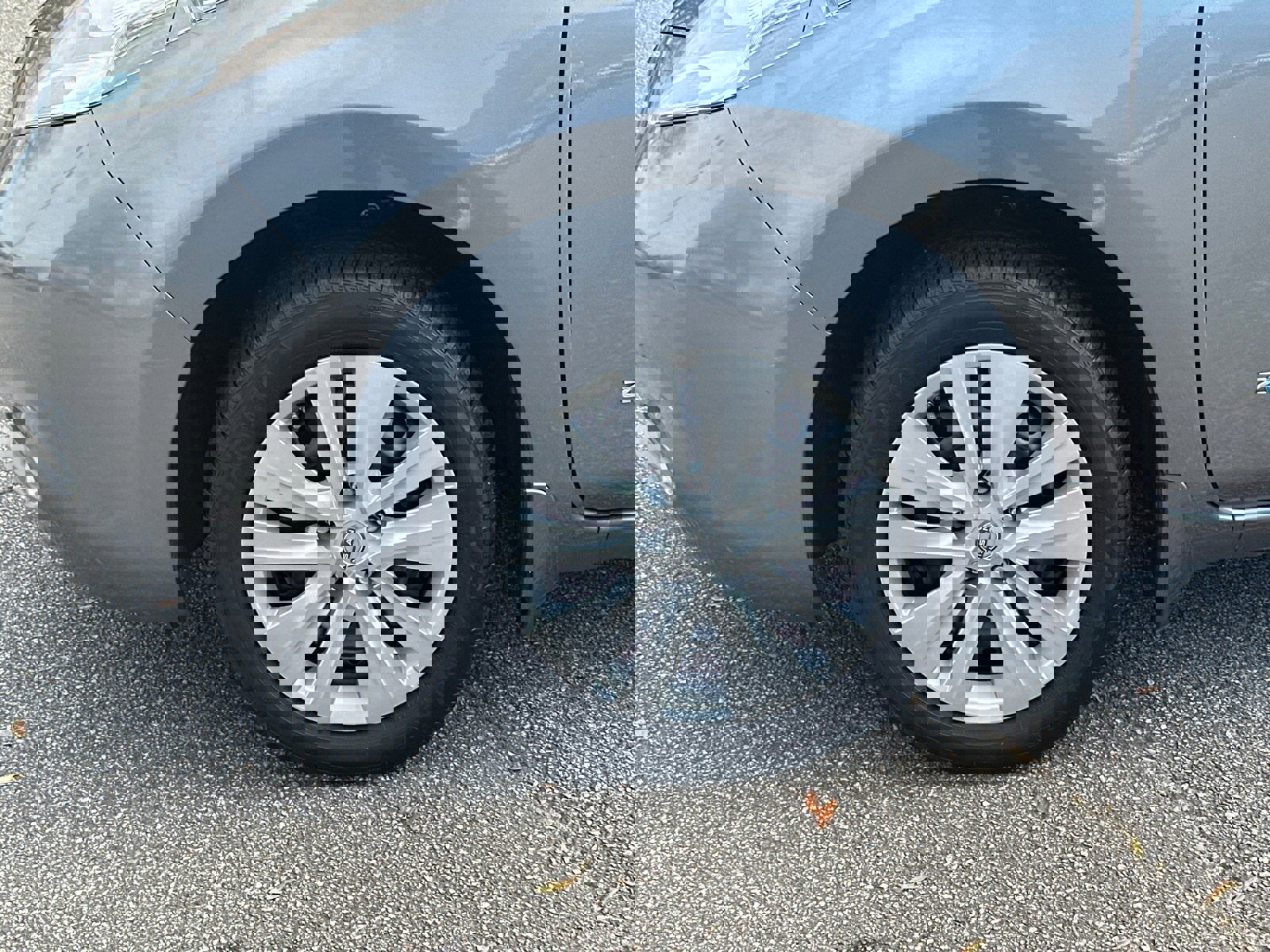 Used 2015 Nissan Leaf S w/ Charge Package image 11