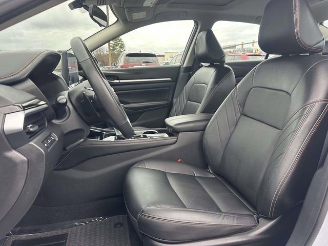 Used 2024 Nissan Altima 2.5 SR w/ SR Premium Package image 15