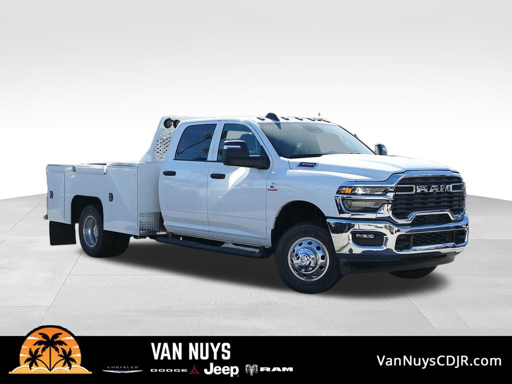 New 2026 RAM 3500 Tradesman w/ Chrome Appearance Group