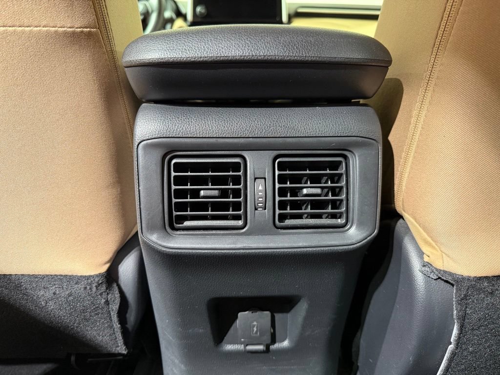 Used 2024 Toyota RAV4 LE AWD/4WD image 20