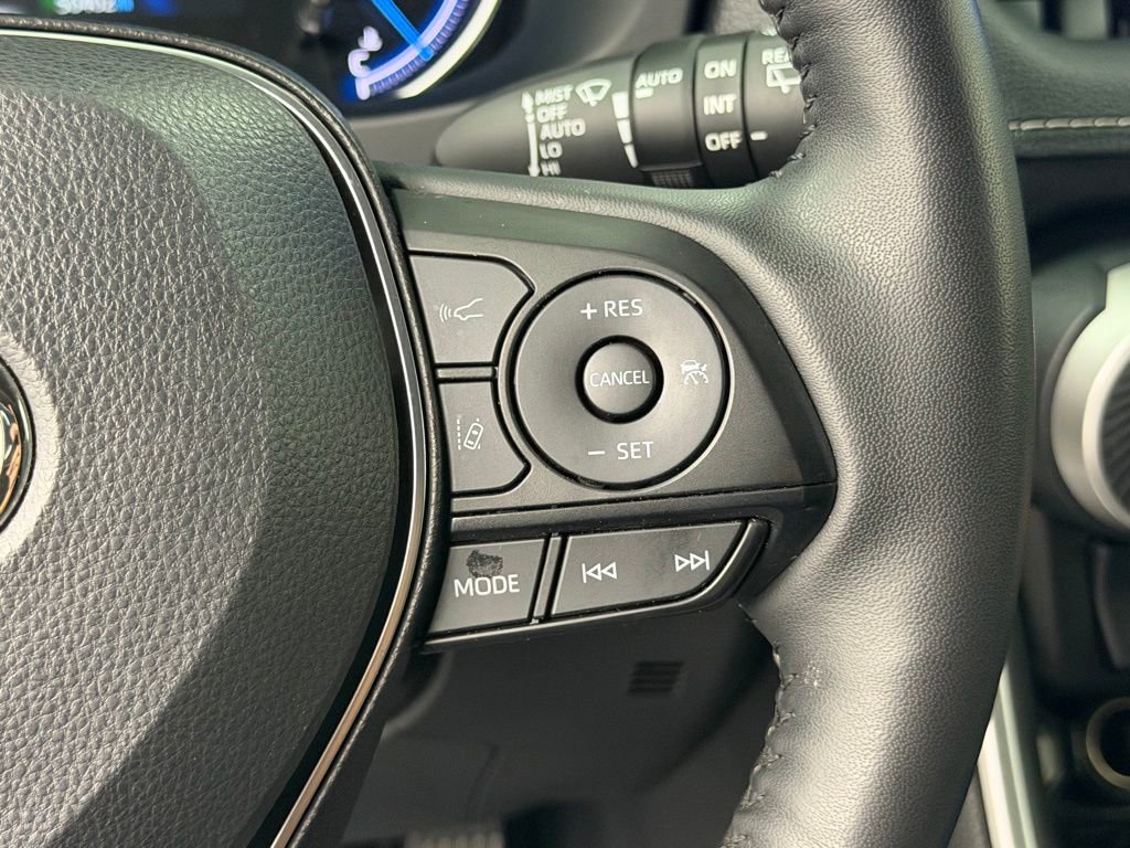 Certified 2025 Toyota RAV4 XLE w/ Convenience Package image 26