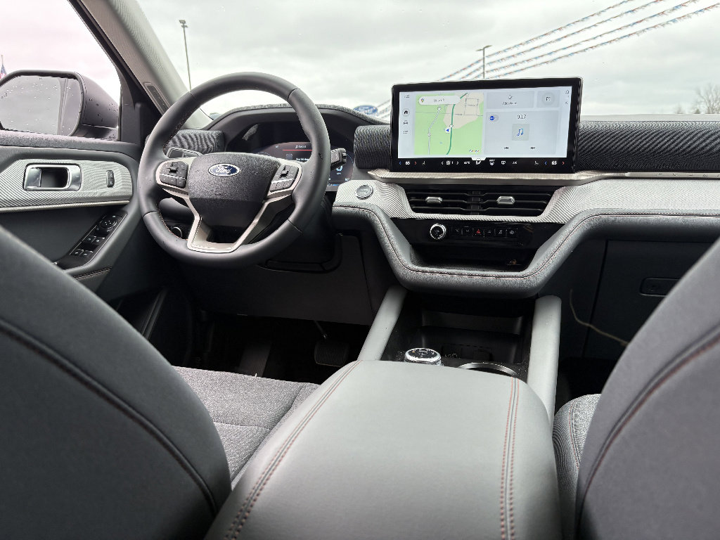 New 2026 Ford Explorer Active image 26