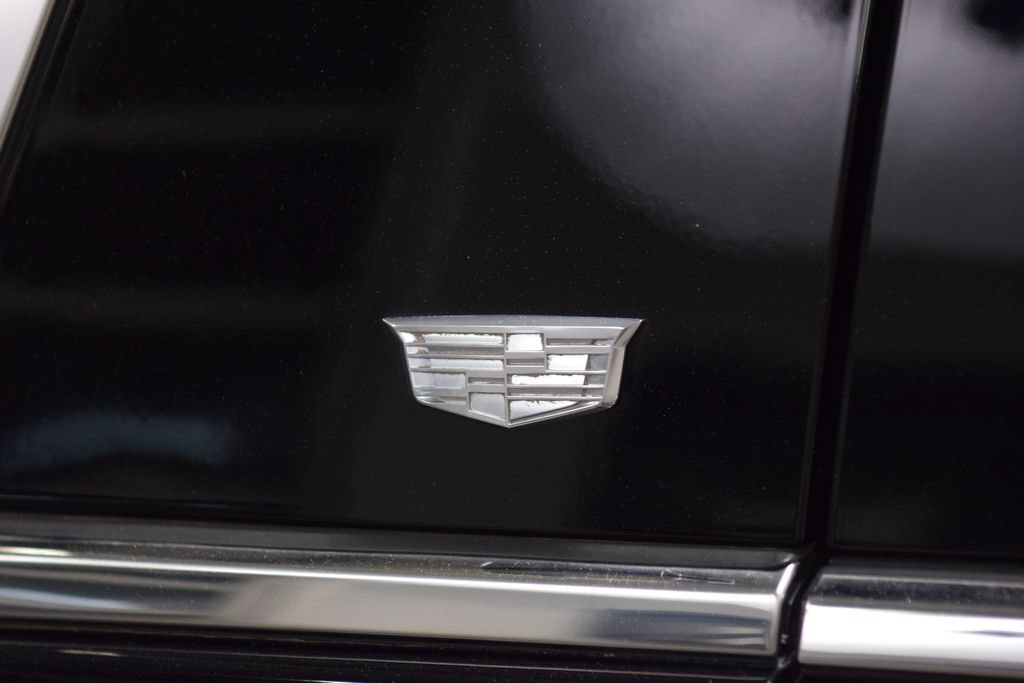 Used 2024 Cadillac Escalade ESV Premium Luxury Platinum AWD/4WD image 18