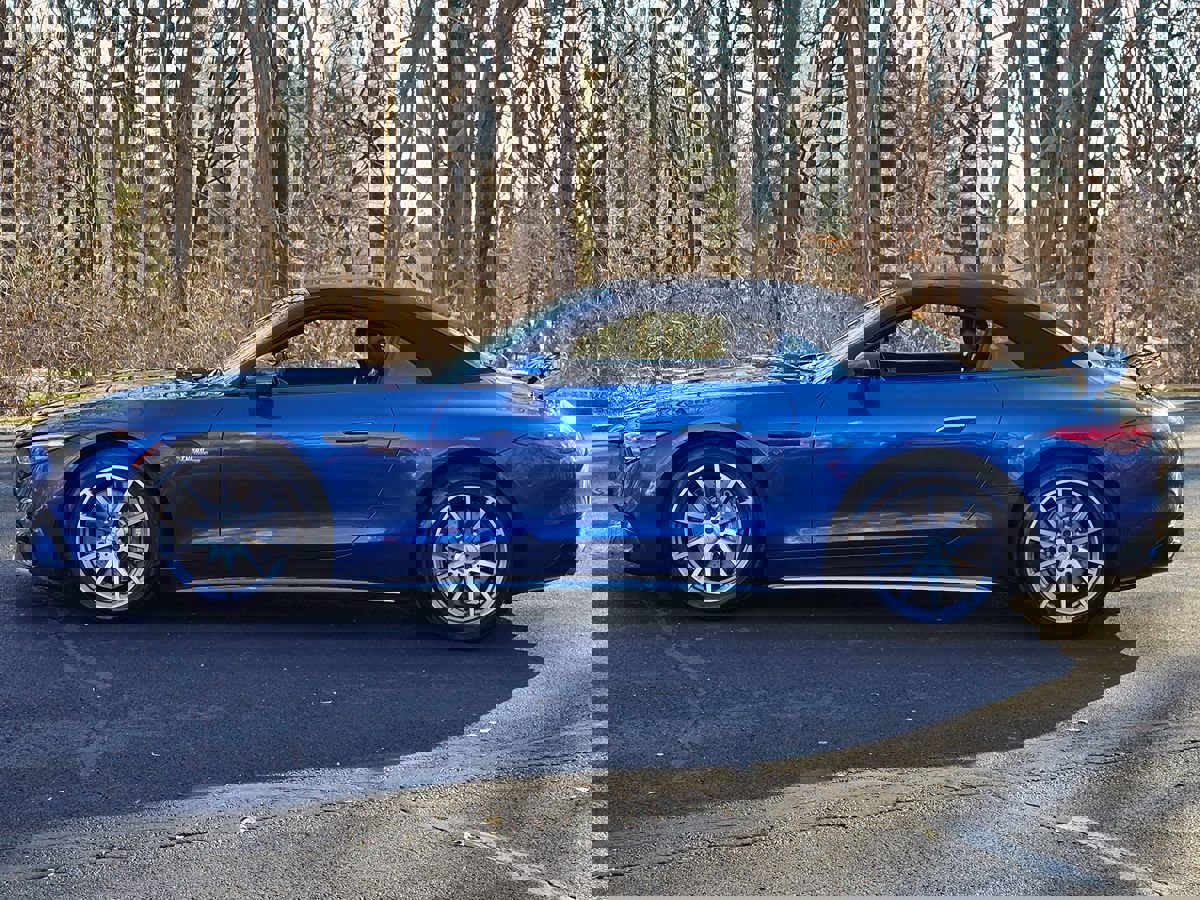 Used 2024 Mercedes-Benz SL 43 AMG image 11