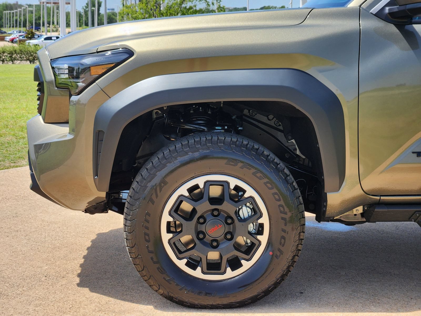New 2026 Toyota Tacoma TRD Off-Road AWD/4WD image 10