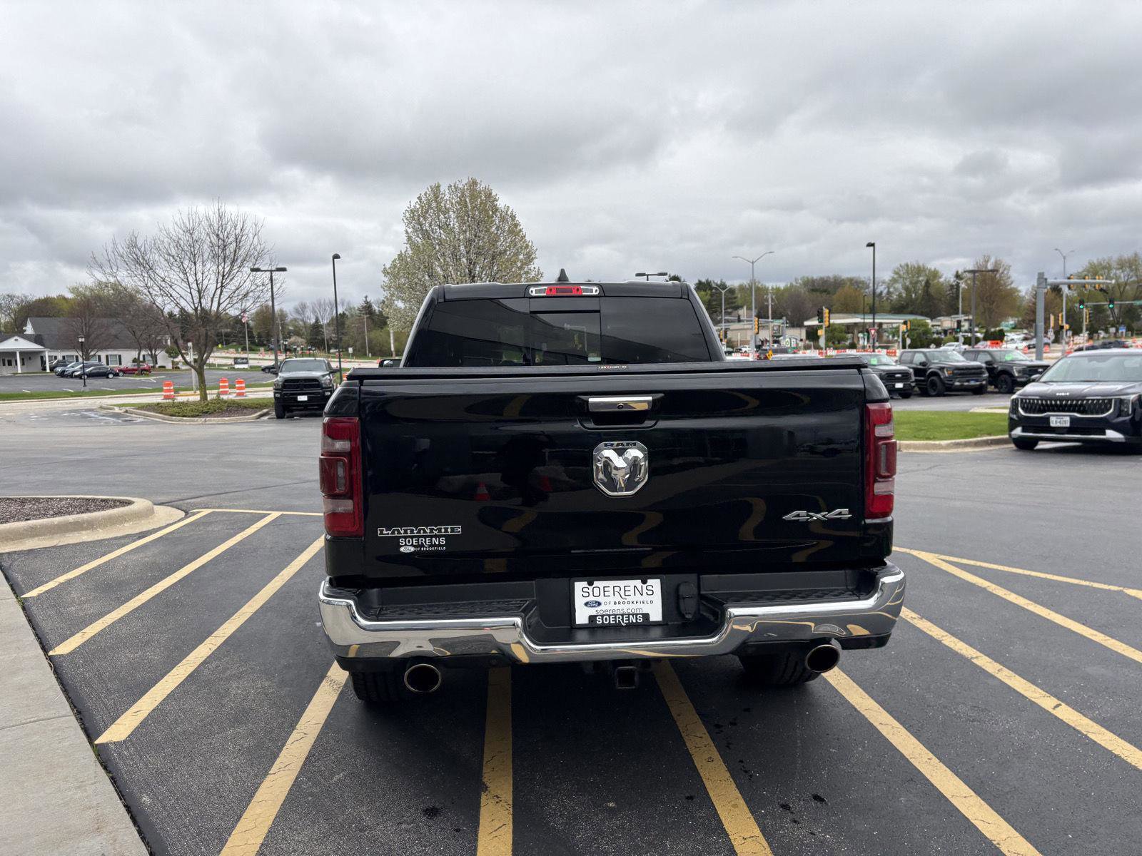 Used 2020 RAM 1500 Laramie AWD/4WD image 5