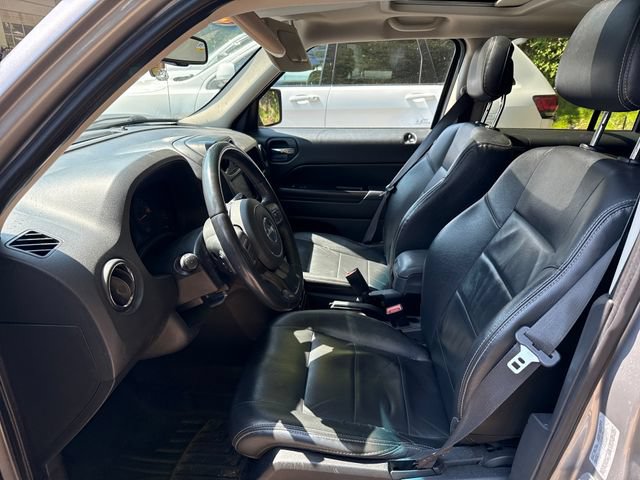 Used 2017 Jeep Patriot 4WD image 14