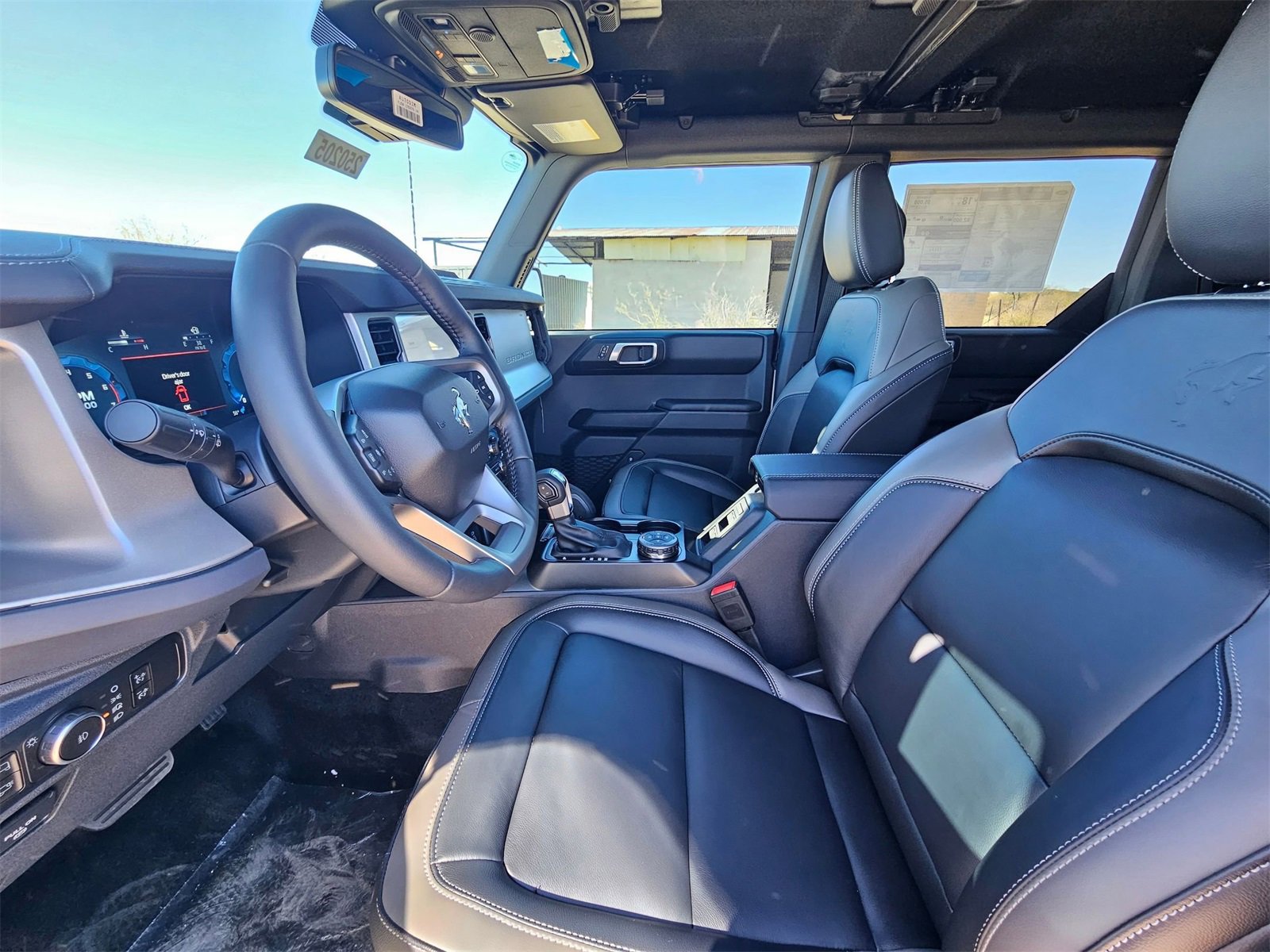 New 2025 Ford Bronco Outer Banks w/ Sasquatch Package image 11