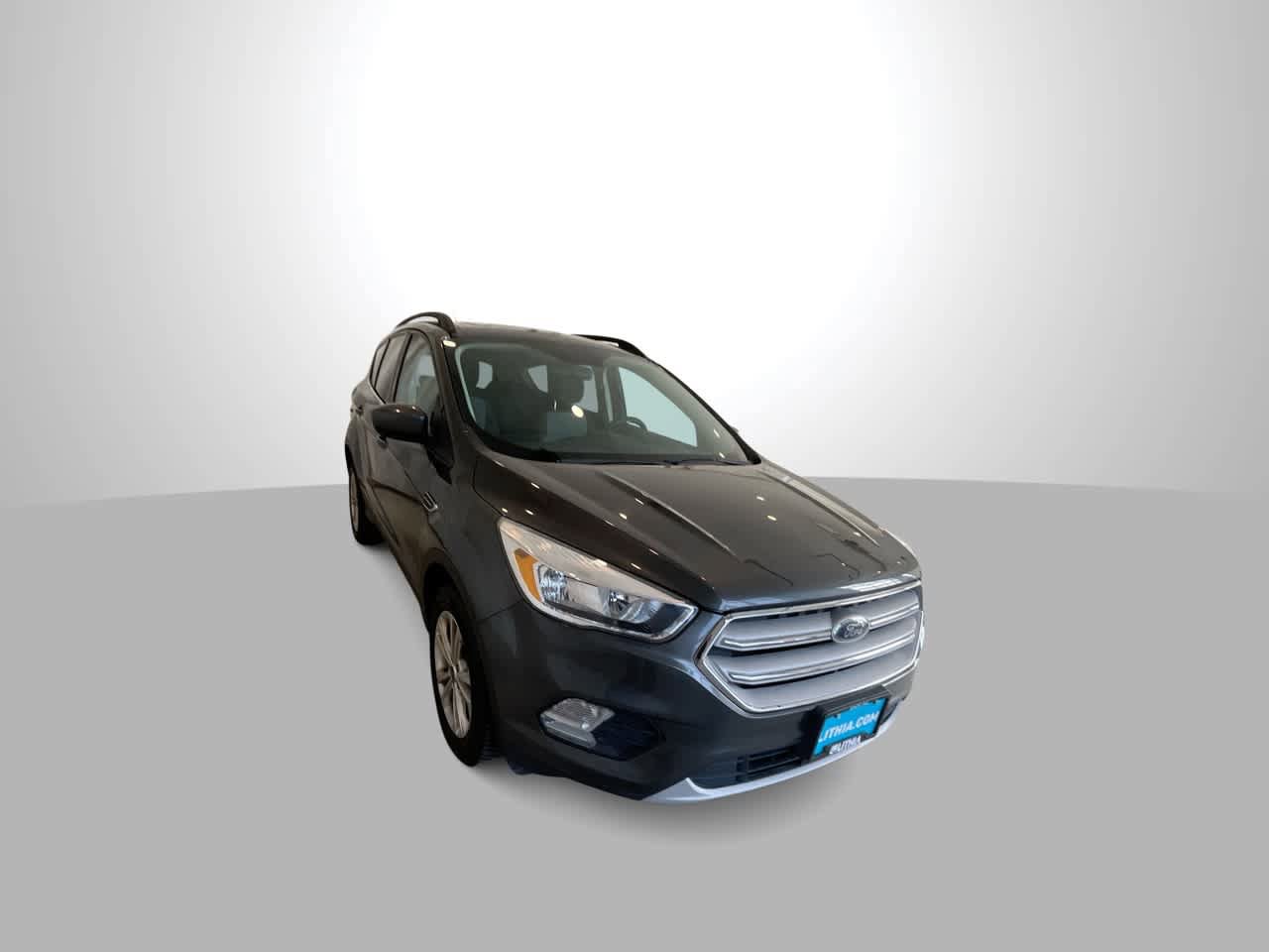 Used 2018 Ford Escape SE AWD/4WD image 2