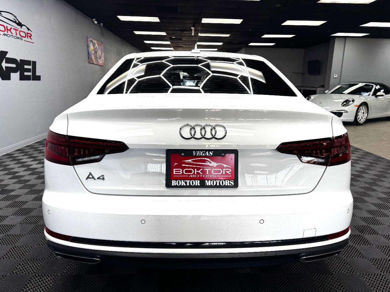 Used 2019 Audi A4 2.0T Premium image 10