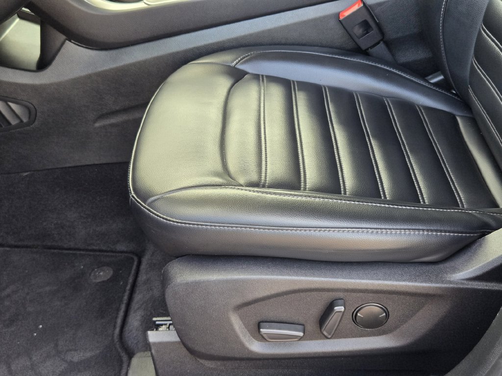 Used 2024 Ford Edge SEL AWD/4WD image 25