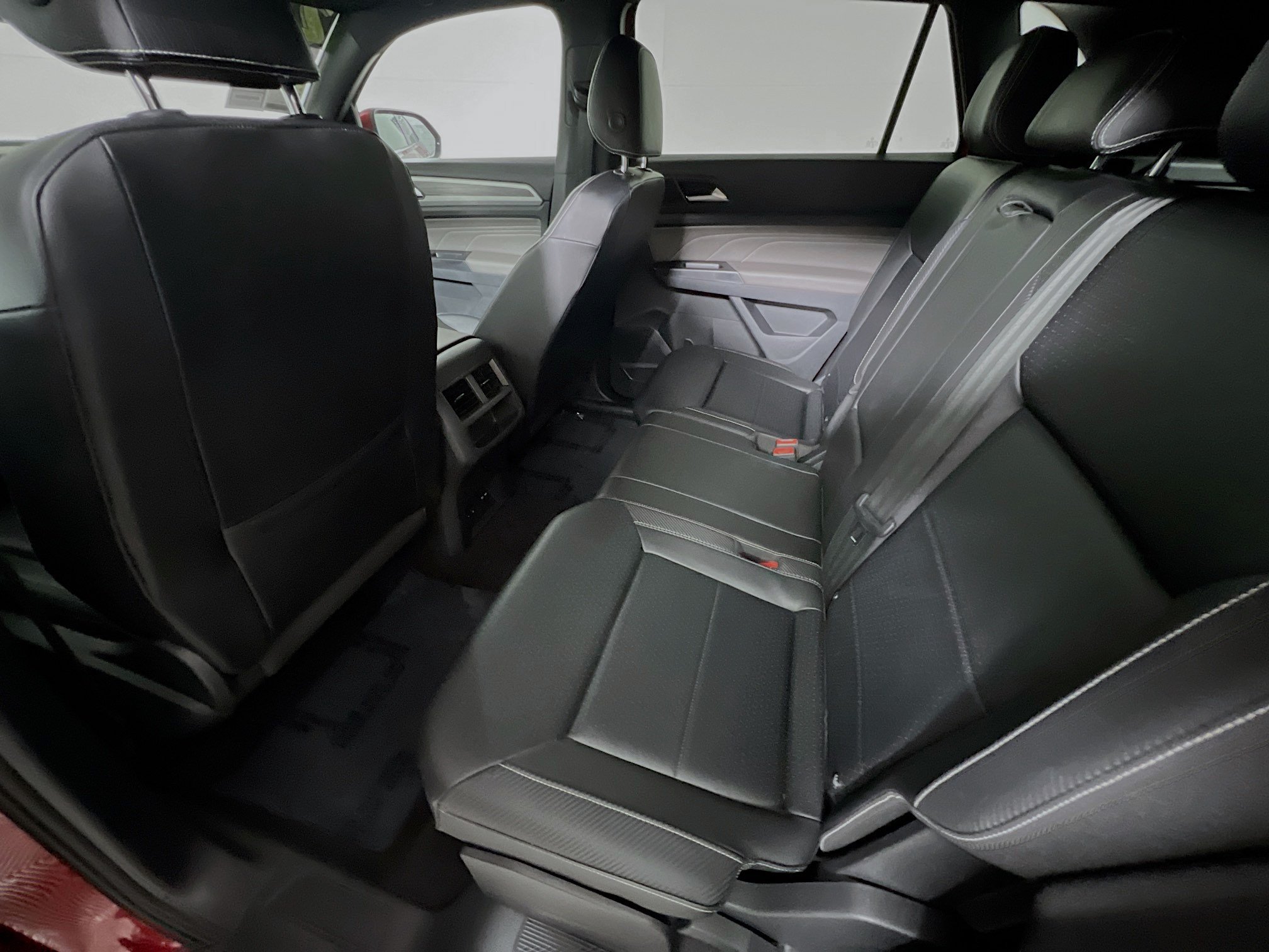 Used 2021 Volkswagen Atlas Cross Sport SE FWD image 29