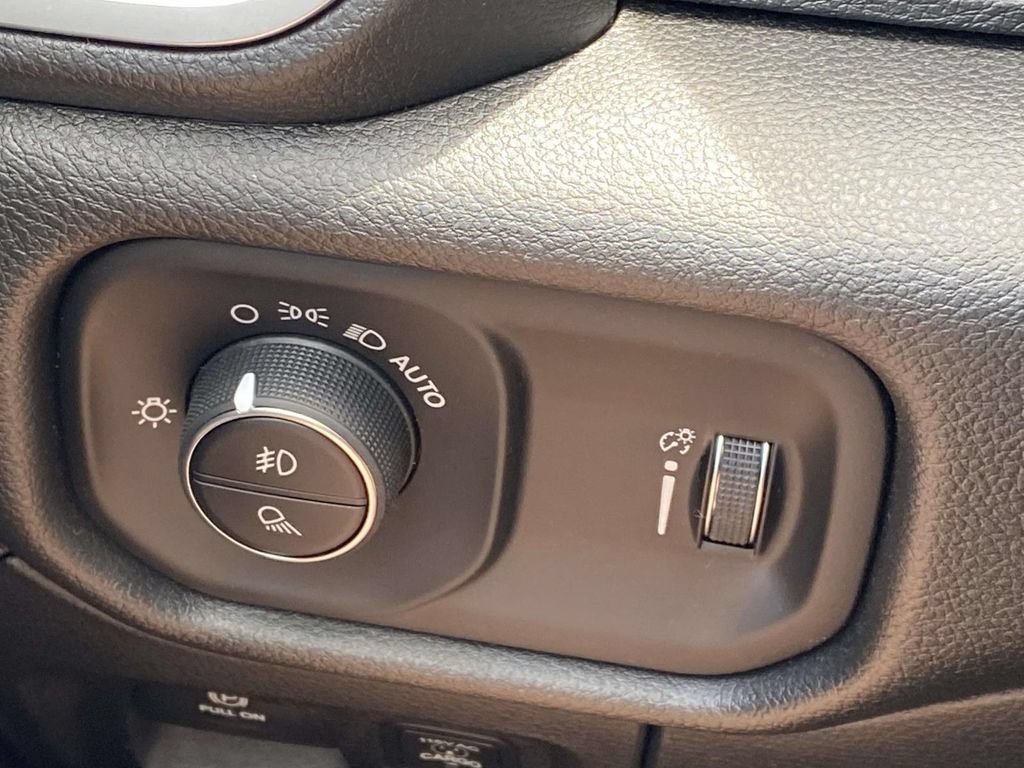 New 2026 RAM 1500 Express AWD/4WD image 61