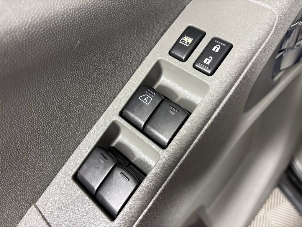 Used 2019 Nissan Frontier SV RWD image 12