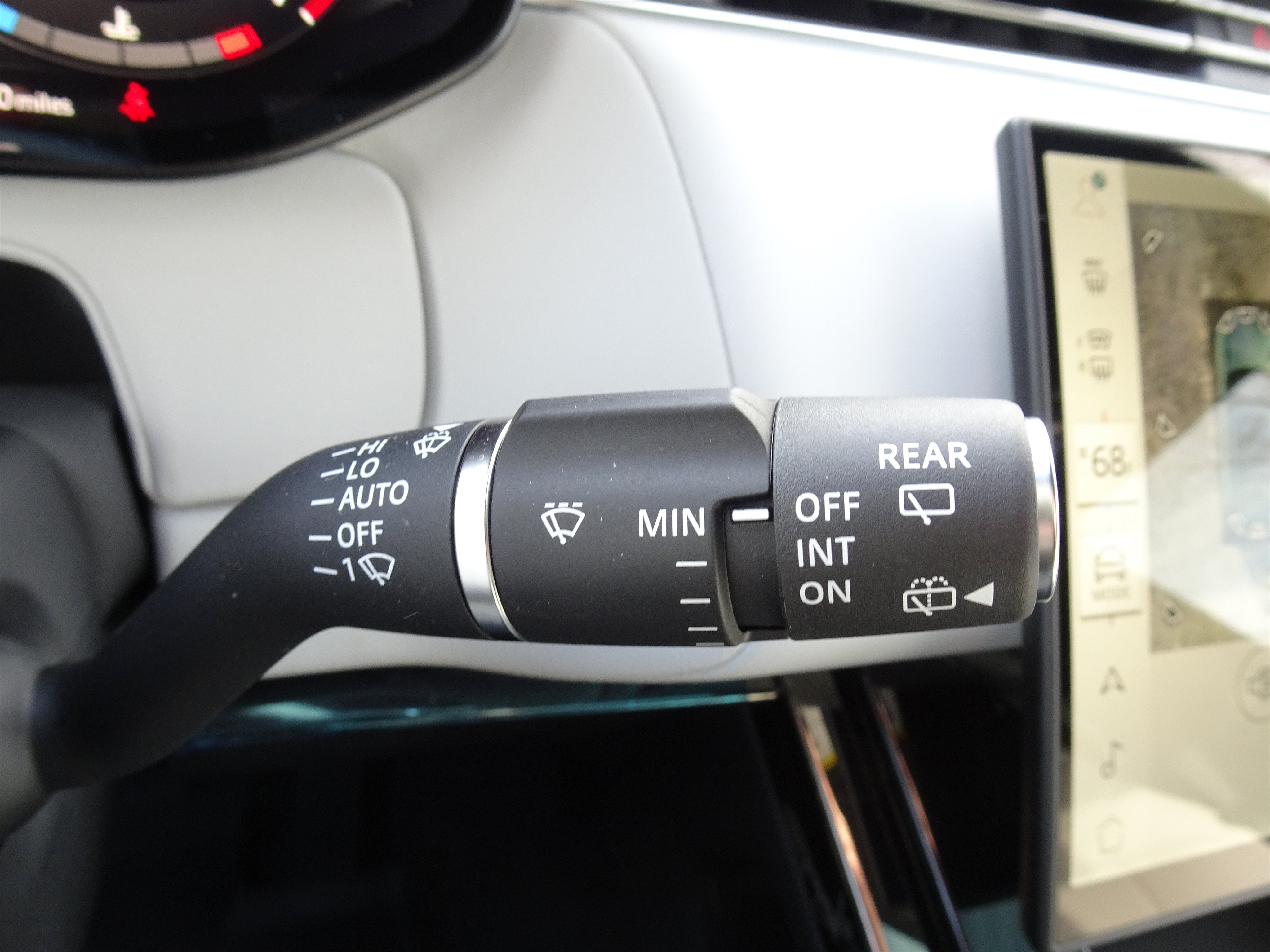 Certified 2026 Land Rover Range Rover Sport SE AWD/4WD image 24