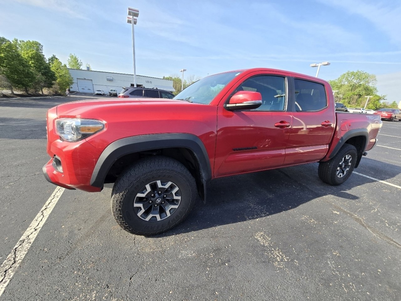 Used 2023 Toyota Tacoma TRD Off-Road AWD/4WD image 4
